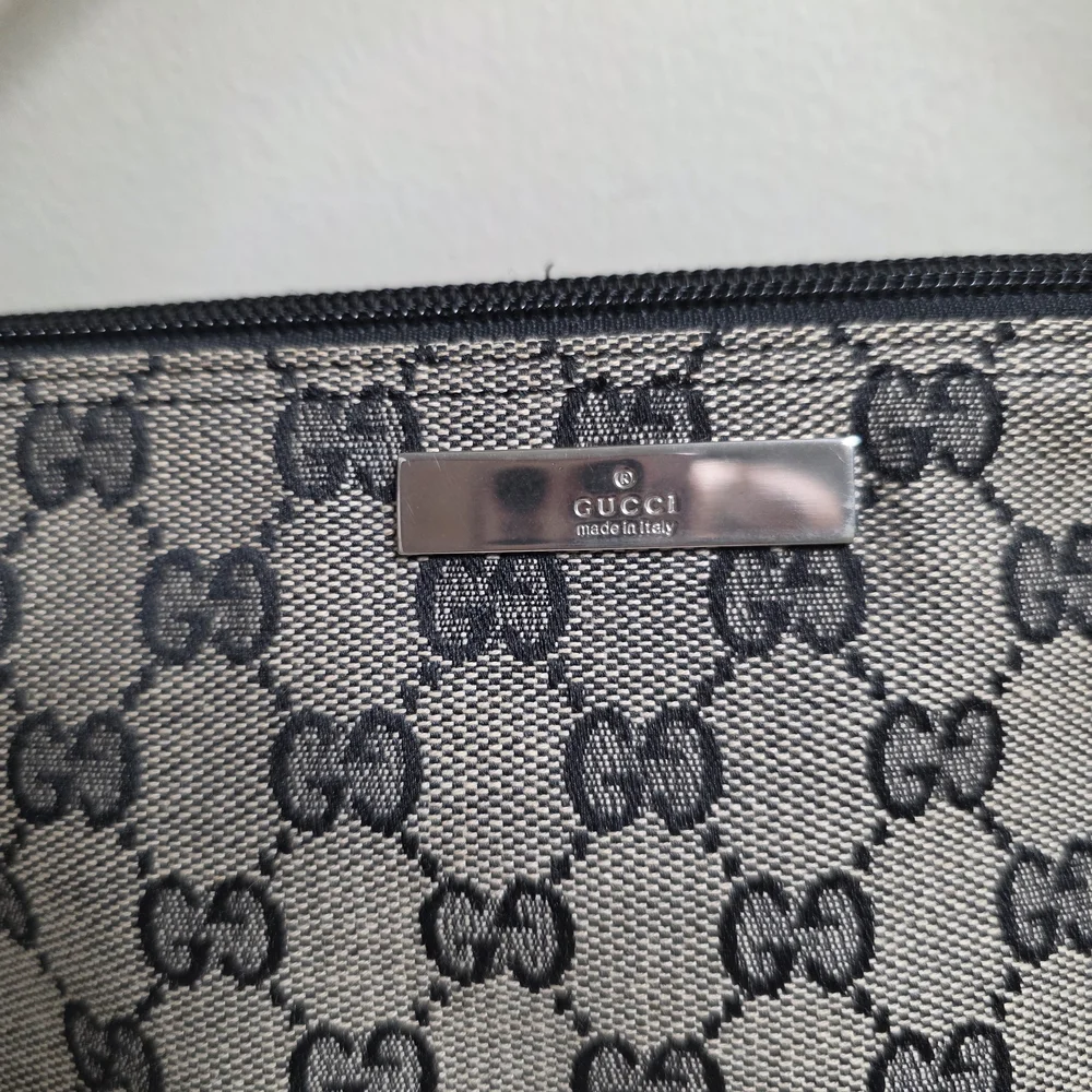 Authentic Gucci Beige and Red Women's Bag From Japan Looks Brandnew - Picture 4 of 13